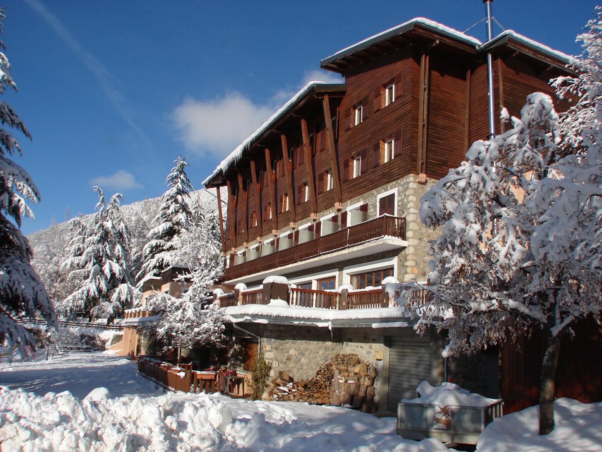 Auberge De Jeunesse Hi Valdeblore - Le Chalet Luaran gambar